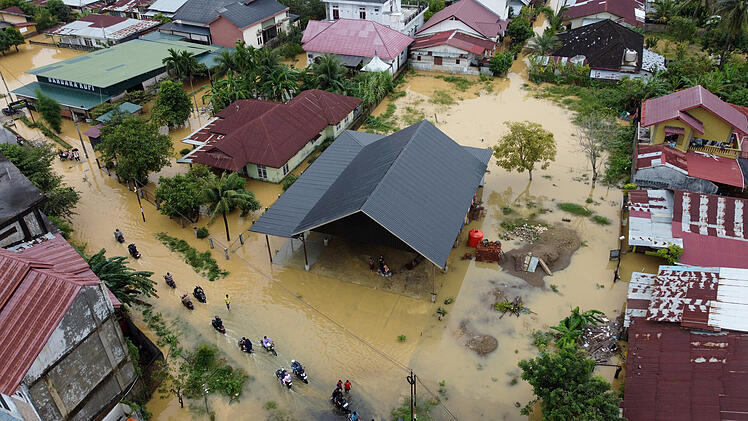 Überschwemmungen in Indonesien