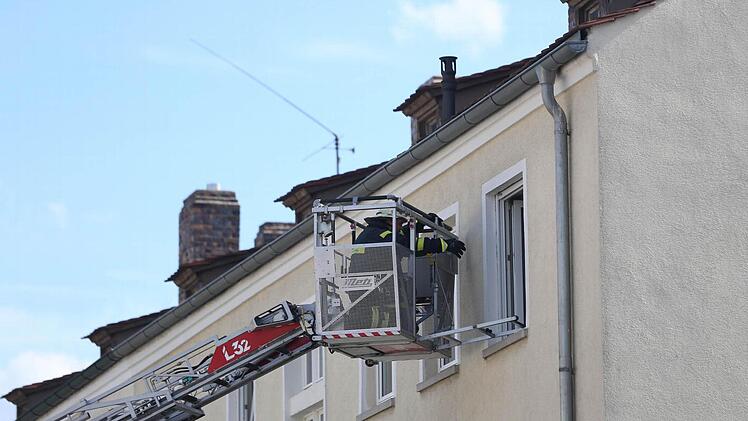 Ein kleiner Brand in einem Keller in der Adam-Krafft-Straße in Bamberg hat am Donnerstag einen Polizei- und Feuerwehreinsatz ausgelöst. Foto: News5 / Herse
