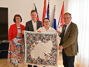 Bamberg: Erste Kontakte gekn&uuml;pft: Wird Bamberg Partnerstadt von ukrainischer Stadt Mukatschewo?