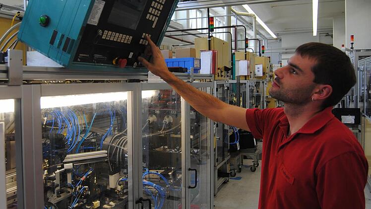 Es ist besiegelt: Das Schaeffler-Werk Elfershausen schließt zum Jahresende.  Foto: Wolfgang Dünnebier/Archiv