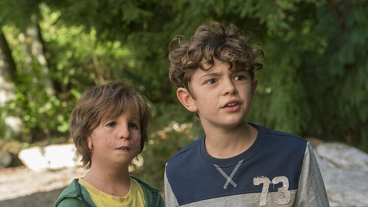 Zusammen mit Jack Will (Noah Jupe, rechts) erlebt Auggie auf Klassenfahrt viele Abenteuer.