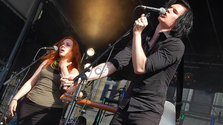 Petty Tyrant konnte noch rocken.Für die Band NullDB war der Abend nach nur 20 Minuten war gelaufen. Foto: Manuel Stark