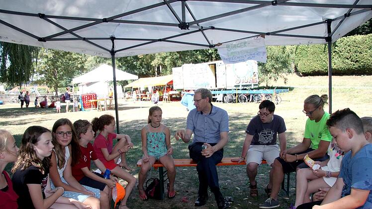 German Hacker beantwortete jede Frage so genau wie möglich.     Foto: Richard Sänger