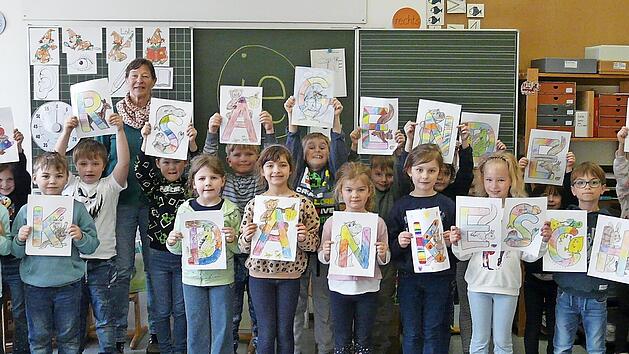 Die Kinder der 1. Klasse der Theodor-Heublein-Grundschule.