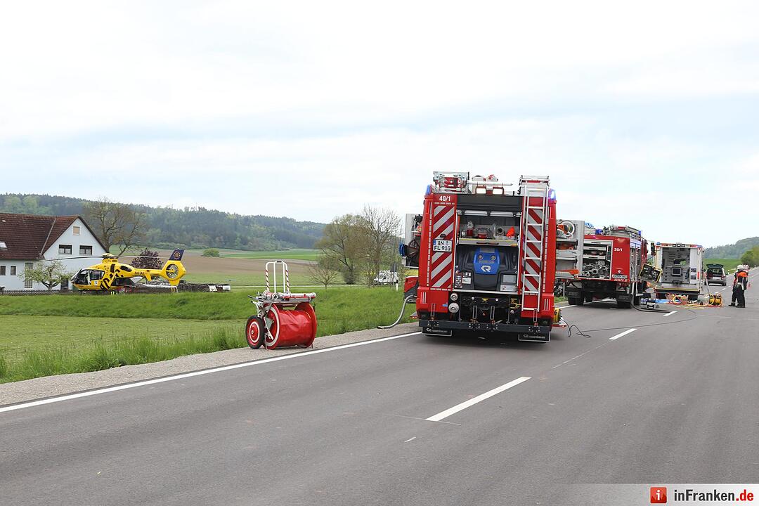 Ansbach: Fahranfänger kracht in Bagger