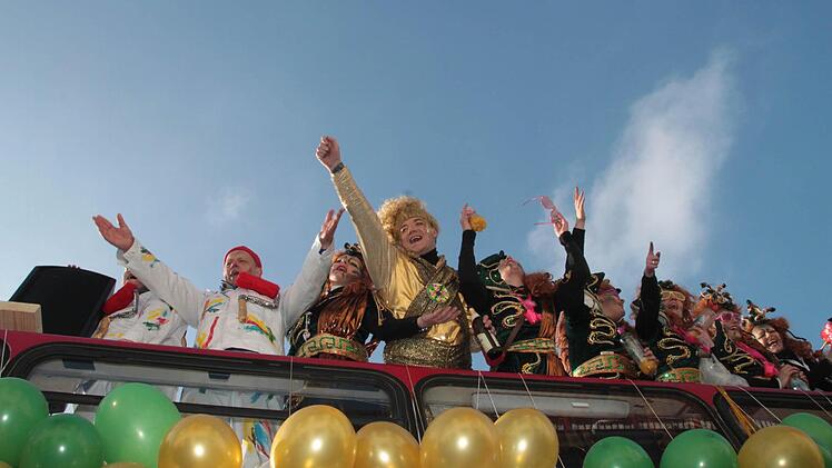 Marktplatztreiben in Stadtsteinach. Foto: Jürgen Gärtner