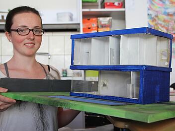 Lara Amend setzt auf Transparenz. In ihrem Traumhaus lebt sich's wie hinter einem Schaufenster.Fotos: Kiesewetter/Gehring