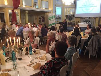 Im Romantiksaal von Schloss Thurn fand die Veranstaltung statt. Foto: Pauline Lindner