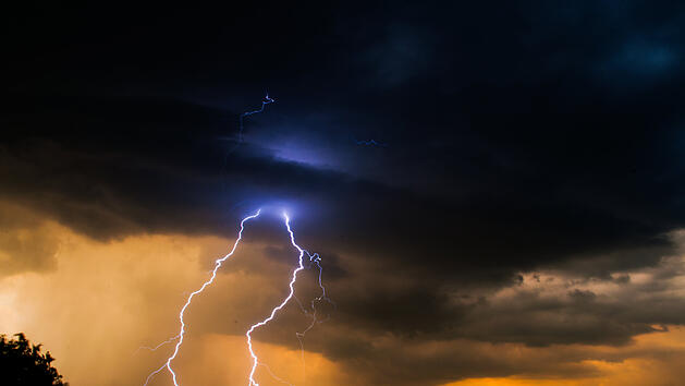 Sommergewitter, Sommer, Gewitter, Unwetter, Blitz