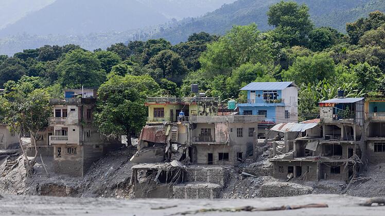 Sturzflut im Himalaya