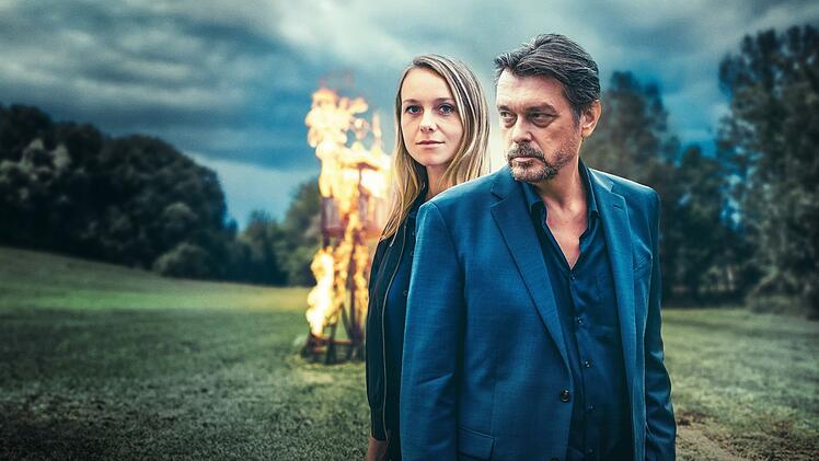 Auf drei Apfelbrenner wurden Brandanschl&auml;ge ver&uuml;bt, zwei haben es nicht &uuml;berlebt. Will sich jemand an den zehn Mitgliedern des Bundes r&auml;chen? Hat es mit dem Tod eines von ihnen vor einem Jahr zu tun? Das m&uuml;ssen Anni Sulmtaler (Anna Unterberger) und Sascha Bergmann (Hary Prinz) herausfinden.