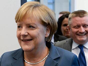 Braucht Angela Merkel unbedingt einen Koalitionspartner zum Regieren? Foto: Soeren Stache/dpa