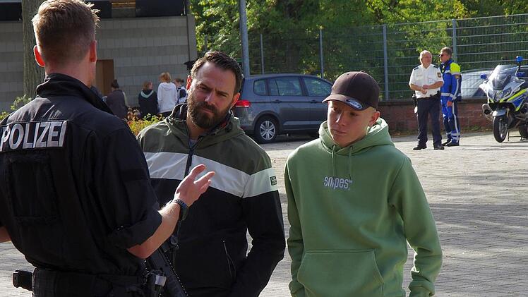 Das Unterstützungskommando präsentiert sich. Foto: Klaus Werner