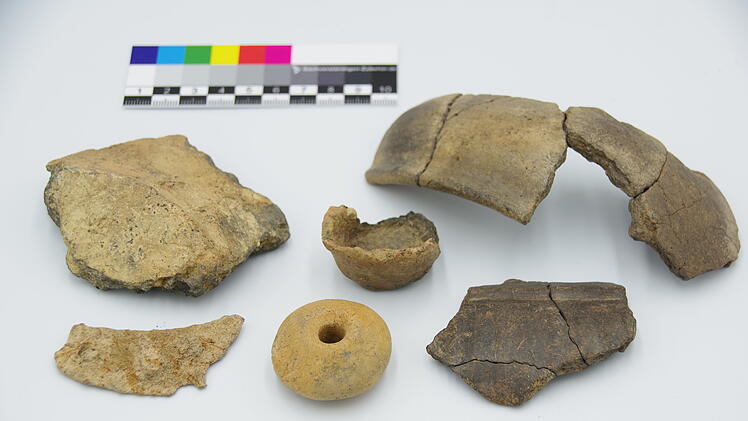 Archäologen finden bisher verborgene Stelle in Franken - hier lebte jemand mit "Macht und Reichtum"