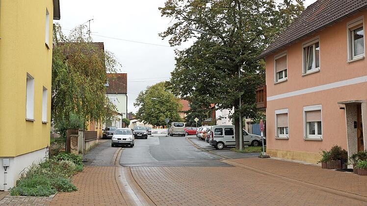 Wann es losgeht mit dem Bau eines Glasfasernetzes in Kemmern, ist noch unklar. Fest steht dagegen, dass der nächste Bauabschnitt der Ortskernsanierung bald angegangen wird.  Foto: Johannes Michel