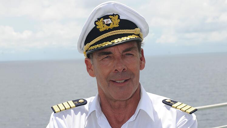 Sascha Hehn war bereits fr&uuml;h ein Kinderstar und wurde dank der "Schwarzwaldklinik" zu einem der popul&auml;rsten Fernsehdarsteller. Die Rolle seines Lebens spielte er jedoch auf dem ZDF-"Traumschiff".