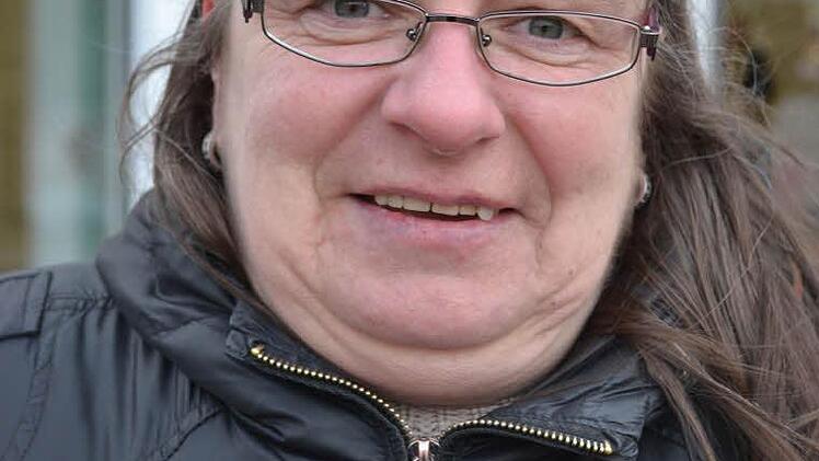 Andrea Seifert, Haarbrücken: "Die Menschen sollen anfangen, sich zu wehren und nicht immer nur alles hinnehmen. Bei der Stromtrasse geht es doch nur ums Geld und nicht um die Gesundheit der Menschen oder um die Landschaft."