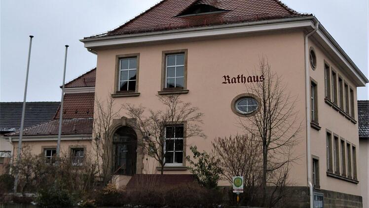 30 000 Euro sind für eine neue Beleuchtung des Rathauses im Haushalt vorgesehen.Werner Reißaus