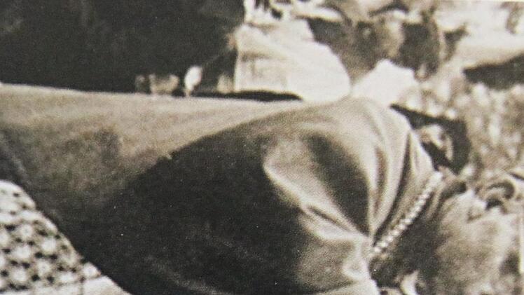 Weihbischof Artur Landgraf beim Einzug in die Basilika Vierzehnheiligen anlässlich des erst 1948 gefeierten 500. Weihejubiläums.Archiv der Franziskusschwestern