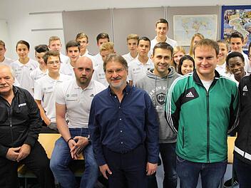 Am Höchstadter Gymnasium sollen Schüler das Trainerhandwerk erlernen. Foto: Yannick Hupfer