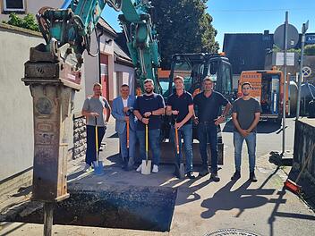 Volkach: Einjährige Baumaßnahme gestartet - Frank-Ritter-Straße wird saniert Volkach: Einjährige Baumaßnahme gestartet - Frank-Ritter-Straße wird saniert