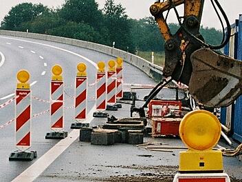 Autobahn, Anschlussstelle, Ausfahrt, Abfahrt, Sperrung, Baustelle, Bauarbeiten