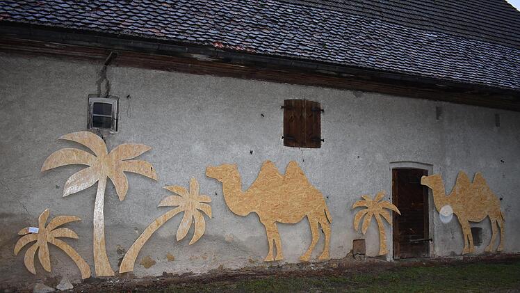 Kamele in Lebensgröße