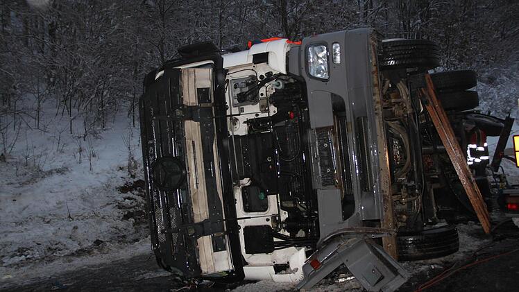 Der Lkw fiel so ungünstig, dass die Auslauf-Ventile verdeckt waren.