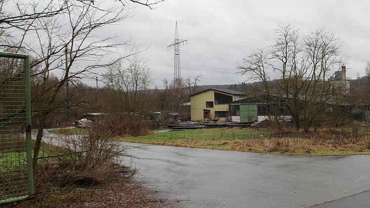 Eltmann schafft auf dem Gebiet der ehemaligen Kistenfabrik Rebhan Sonderflächen für Einkaufsmärkte.
