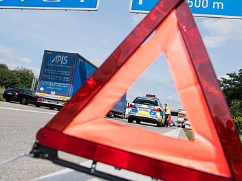 A9 bei Himmelkron voll gesperrt: Hubschraubereinsatz nach Motorradunfall