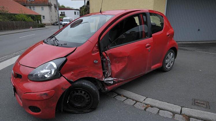 Der Toyota hat nur noch Schrottwert. Foto: Roland Meister