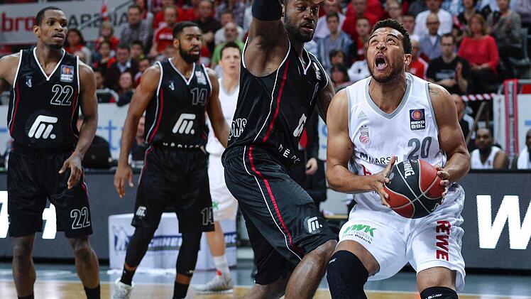 Power Forward Elias Harris Foto: David Ebener/dpa
