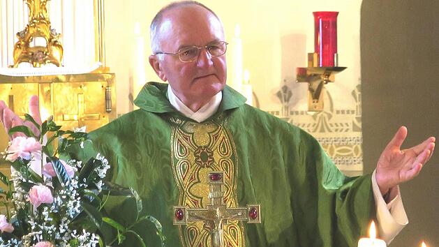Pfarrer Werner Fortuna verl&auml;sst nach zehn Jahren seine Gemeinde in Sterpersdorf und geht in den Ruhestand.  Foto: Johanna Blum