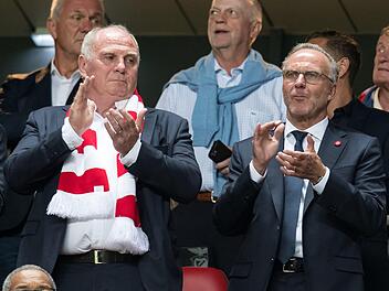 Die Pressekonferenz mit Uli Hoeneß und Karl-Heinz Rummenigge dürfte legendär bleiben. Doch hat sie die Wirkung, die beide beabsichtigten? Foto: Sven Hoppe/dpa