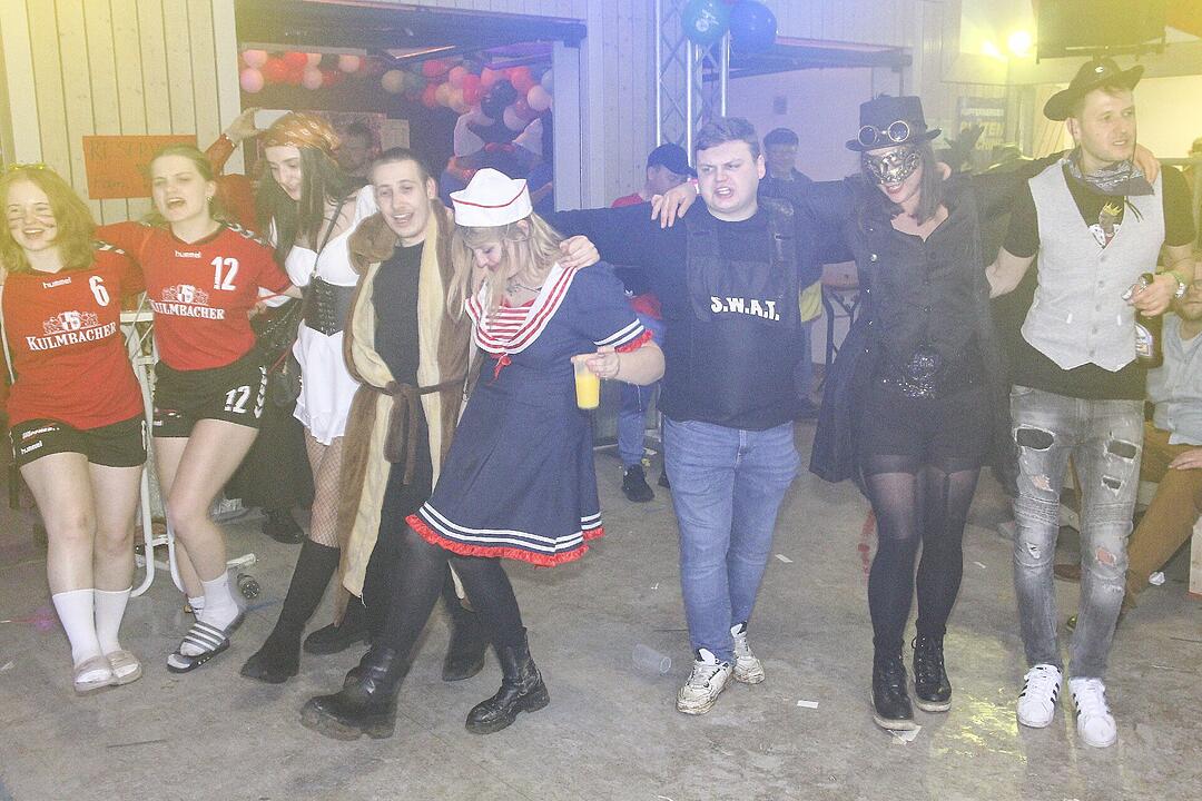 Super Stimmung beim Blütenfasching