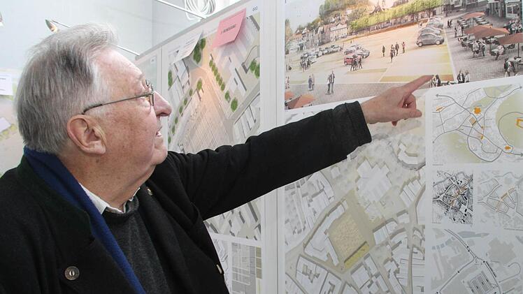 Der Architekt Eckart Kudlich aus Mannflur kritisiert den Siegerentwurf für die Neugestaltung des Kulmbacher Zentralparkplatzes. Foto: Stephan Tiroch