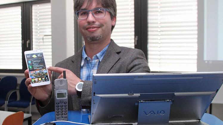 Was können Smartphone und Tablet? Johannes Michel klärte BR-Leser auf. Alexander Hartmann