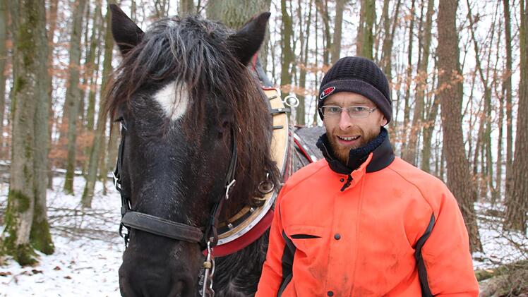 Tobias Dotter mit seinem Pferd Konrad. Foto: Ralf Ruppert
