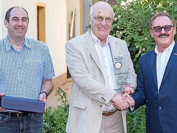 Wolfgang Dotterweich, Hermann Oschatz und Obermeister Werner Oppel (v. l.)  Foto: privat