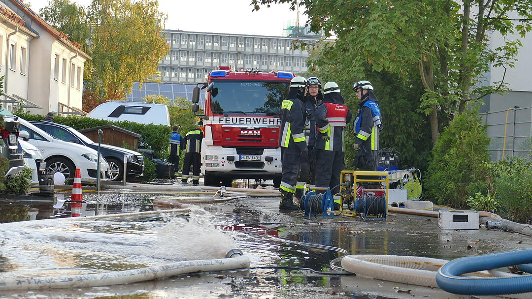 Hauptwasserleitung bricht in den Morgenstunden