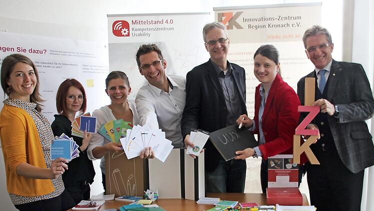 Beim Start der UUX-Roadshow (v. li.): Alexandra Klinke, Katrin Schubert, Susanne Nikolaus, Harald Schubert, Hendrik Montag-Schwappacher, Andrea Jansen und IZK-Sprecher Hans Rebhan Foto: Veronika Schadeck