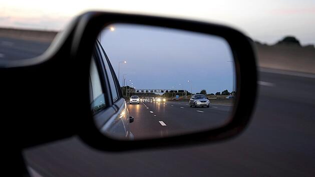 Insgesamt 17 Unf&auml;lle ereigneten sich am vergangenen Wochenende im Einsatzgebiet der Verkehrspolizeiinspektion Erlangen.