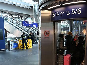 Defekte Rolltreppen am Hauptbahnhof Berlin