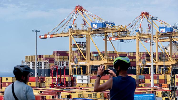 Containerterminal in Bremerhaven