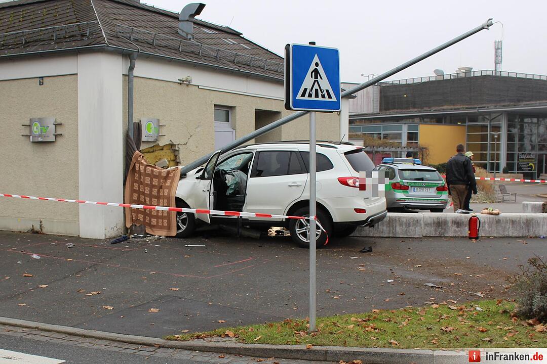 Amberg: Zwei Menschen sterben bei Unfall