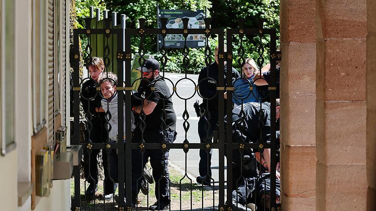 Debatte über Pavian-Tötung - Tiergarten ein Tag geschlossen