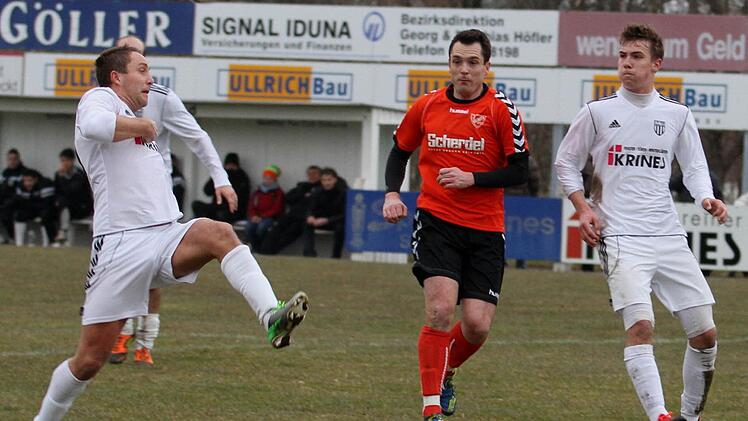 Der Sander Kapitän Daniel Rinbergas (links) ist zuversichtlich, dass seinem Team gegen die Freien Turner Schweinfurt der erste Sieg nach der Winterpause gelingt.