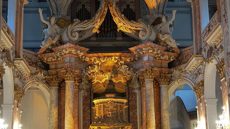 Coburg leuchtet bei der Museumsnacht 2014. Foto: Ronald Rinklef