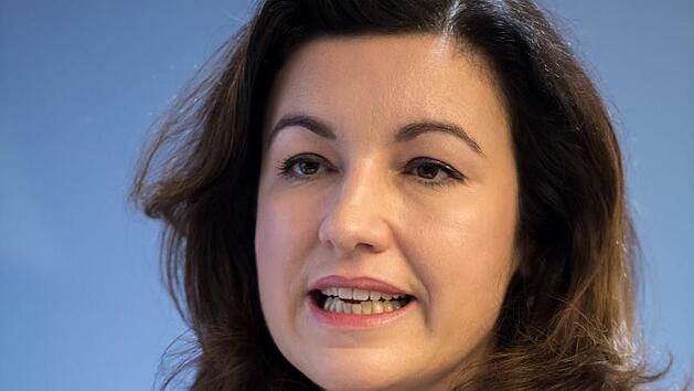 Dorothee B&auml;r (CSU), Bundesministerin f&uuml;r Digitalisierung  hat mit einem Tweet zur  Wahl des FDP-Politikers Kemmerich zum Th&uuml;ringer Ministerpr&auml;sidenten mit Stimmen der AfD f&uuml;r heftige Reaktionen gesorgt. Foto: Peter Kneffel/dpa