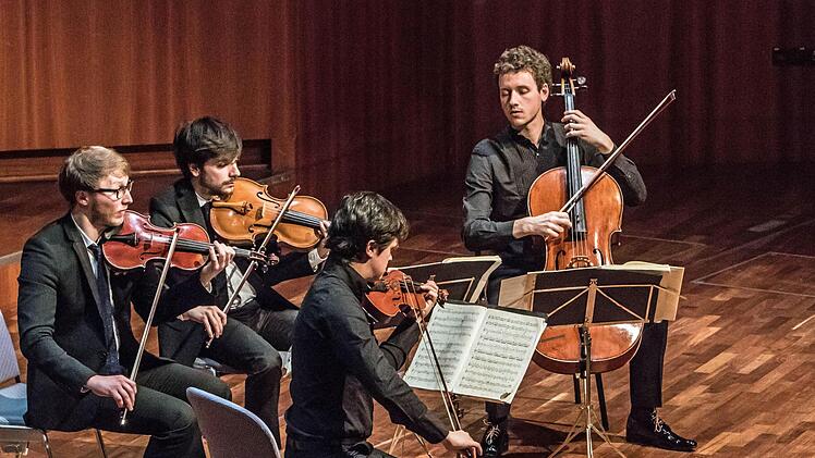 Das junge Quatuor van Kuijk begeisterte seine Zuhörer im Kongresshaus mit Werken von Mozart, Schumann und Debussy. Foto: Jochen Berger